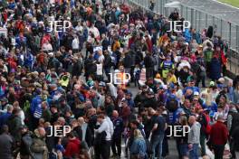 Fans on the pitwalk autograph session