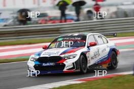 Adam Morgan - Team BMW BMW 330e M Sport