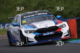 Colin Turkington - Team BMW BMW 330e M Sport