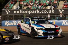 Colin Turkington - Team BMW BMW 330e M Sport