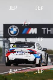 Colin Turkington - Team BMW BMW 330e M Sport