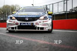 Árón Taylor-Smith - Evans Halshaw Power Maxed Racing Vauxhall Astra