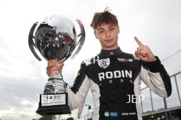 #7 Louis Sharp - Rodin Motorsport 