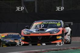 #21 Luke Shaw - W2R Ginetta GT Academy