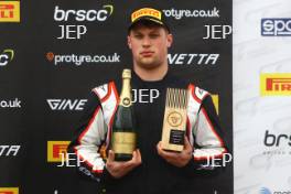 #63 Connor Garlick – Xentek Motorsport Ginetta Junior