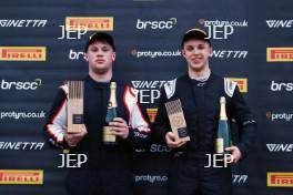 #63 Connor Garlick – Xentek Motorsport Ginetta Junior #71 Luke Garlick – Xentek Motorsport Ginetta Junior