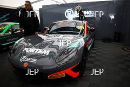 #28 Harry Moss - R Racing Ginetta Junior