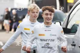 #25 Ethan Jeff-Hall - R Racing Ginetta Junior 