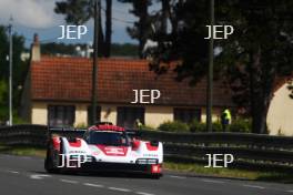 #5 PORSCHE PENSKE MOTORSPORT Porsche 963 Hypercar of Matt Campbell, Michael Christensen and Frederic Makowiecki